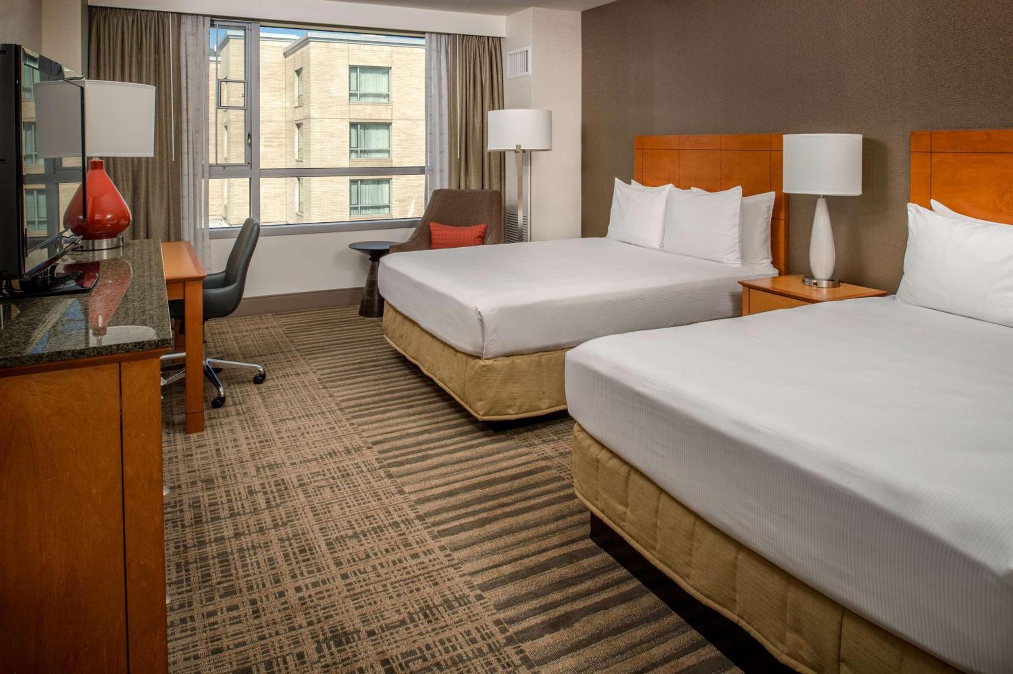 Hilton Vancouver Washington Exterior photo